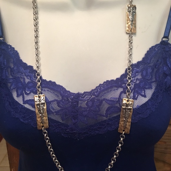 🆕Long chain with crosses NWT - Picture 5 of 7